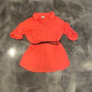Motherhood Maternity Coral linen button up size medium